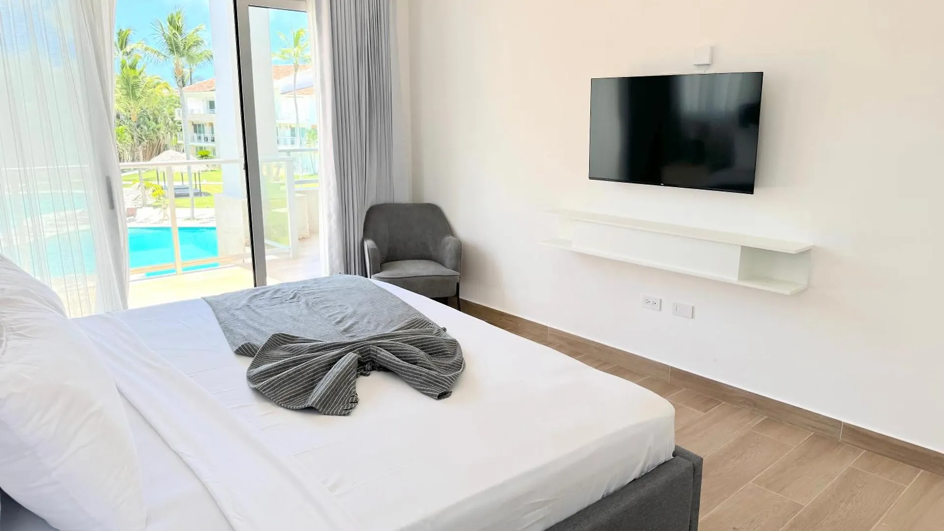 Beach Front Apartments By Playa Palmera Punta Cana