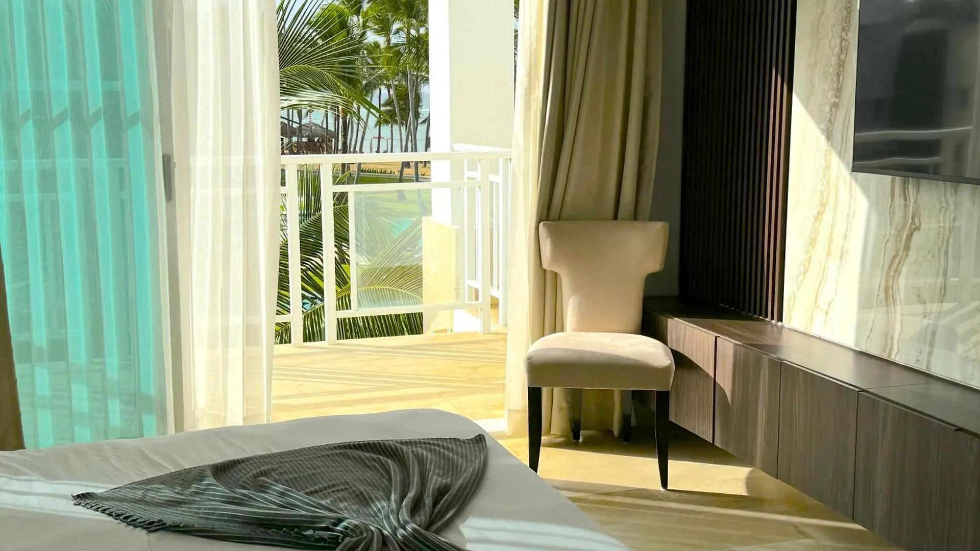 Beach Front Apartments By Playa Palmera Punta Cana 0*,